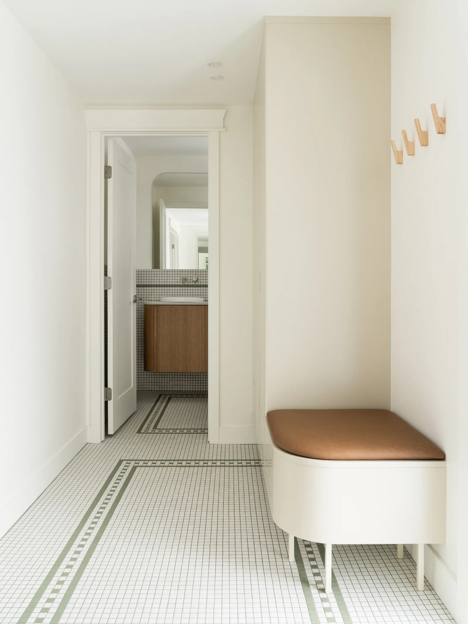 Roslyn · Cuisines sur mesure by Gepetto Ébénisterie · custom millwork project in Montréal