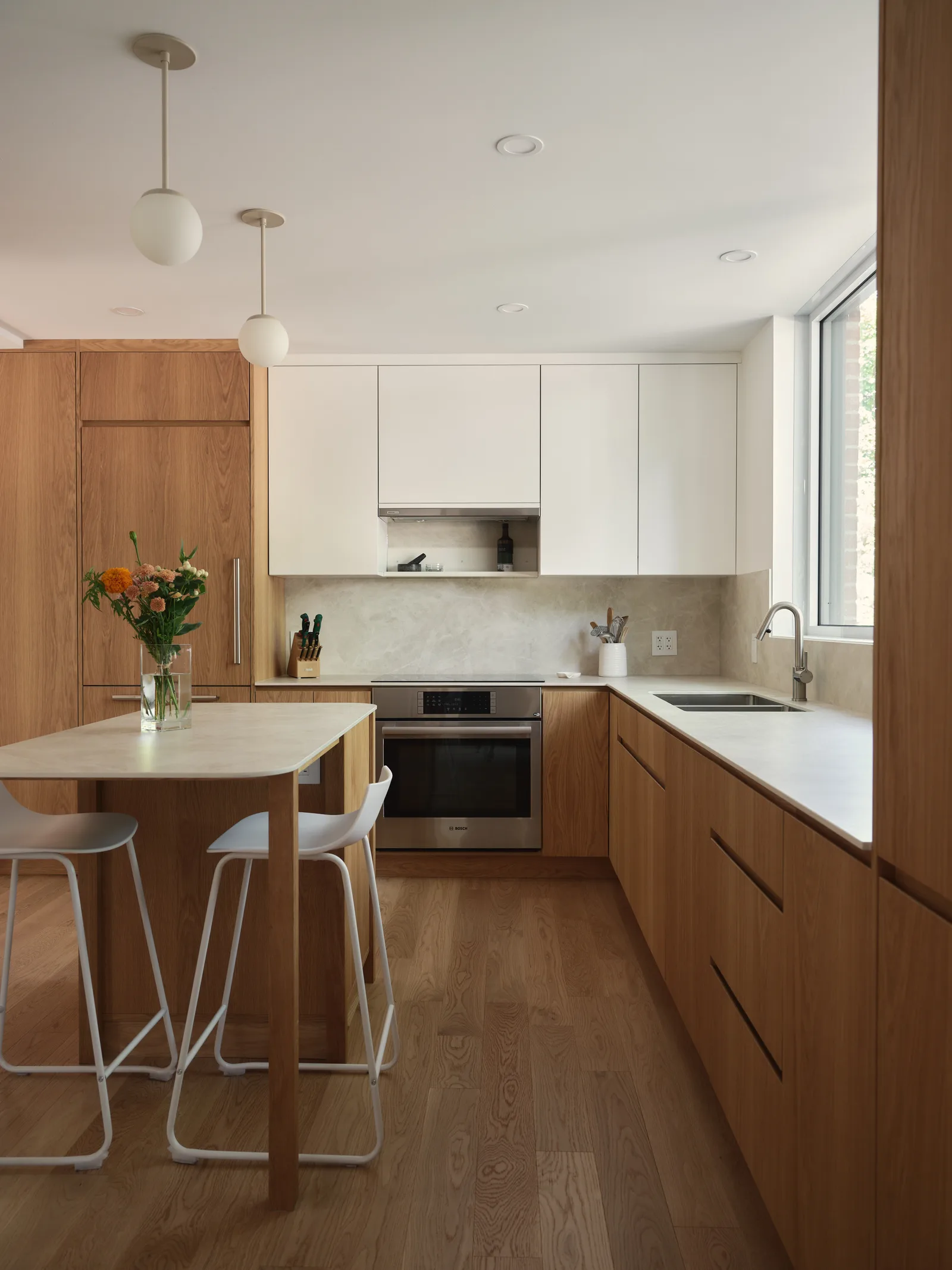 Bruxelles · custom millwork project by Gepetto Ébénisterie, Montréal