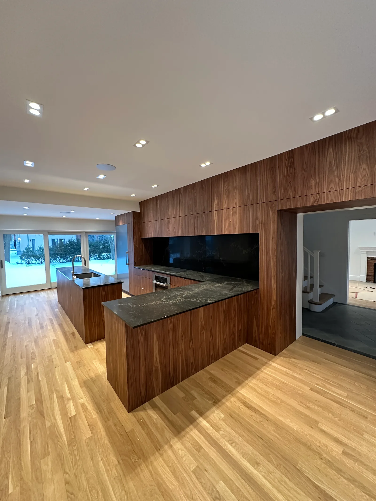 Lazard · Mobilier intégré by Gepetto Ébénisterie · custom millwork project in Montréal